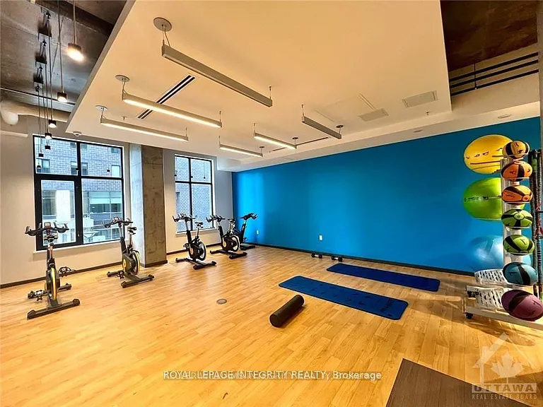 105 Champagne Ave S #2318 — Photo 19