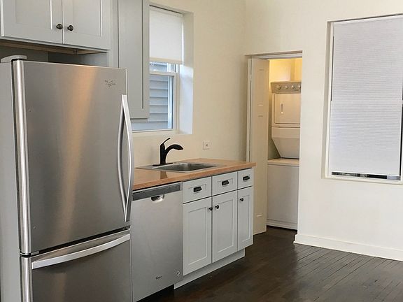 4th image of 2820 N Drake Ave #1