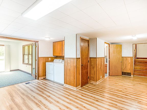 4th image of 4530 Meridian Rd