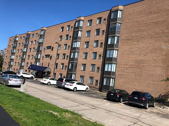 3rd image of 626 E Woodland Park Ave APT 412