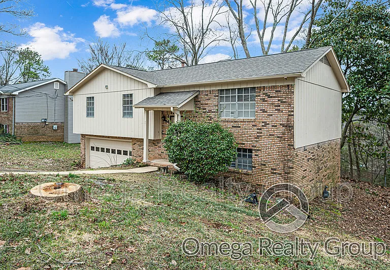 1830 Christian St — Photo 4