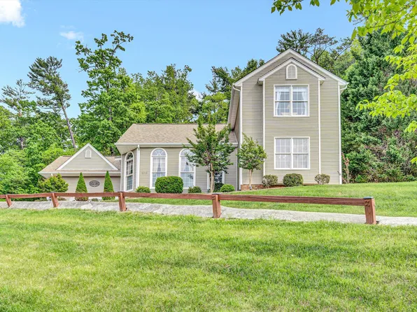 5719 Spring Meadow Ct, Roanoke, VA 24018