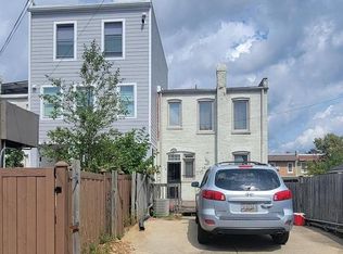 1427 D St NE, Washington, DC 20002