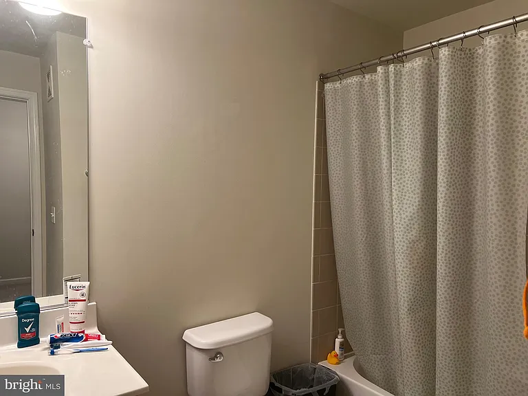 3048 Rittenhouse Cir — Photo 8