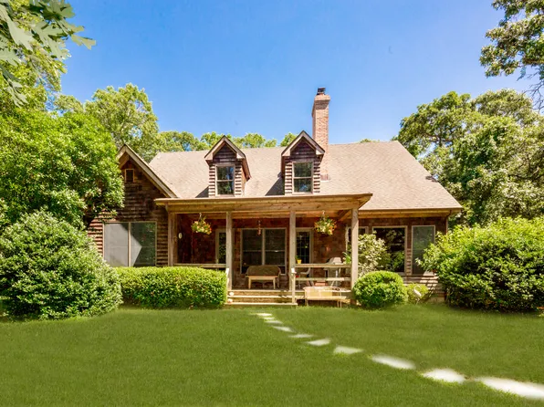 https://photos.zillowstatic.com/fp/1937f7d475f3b4936c5cadc71fe2de43-p_e.webp