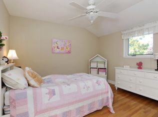 392 Springfield Pl, Moraga, CA 94556