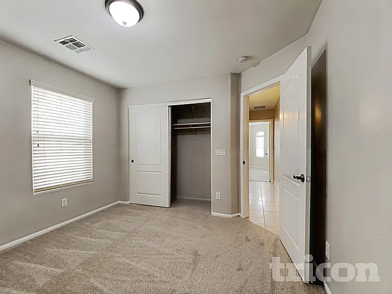 39964 W Sanders Way — Photo 12