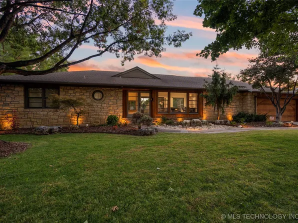 2250 E 33rd St, Tulsa, OK 74105