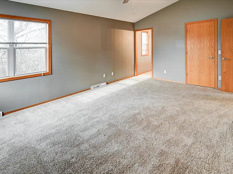 400 Muirfield Ct — Photo 30