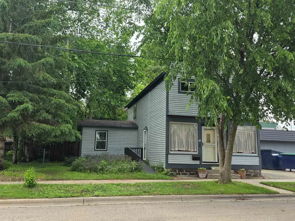 107 S Andrews St, Shawano, WI 54166