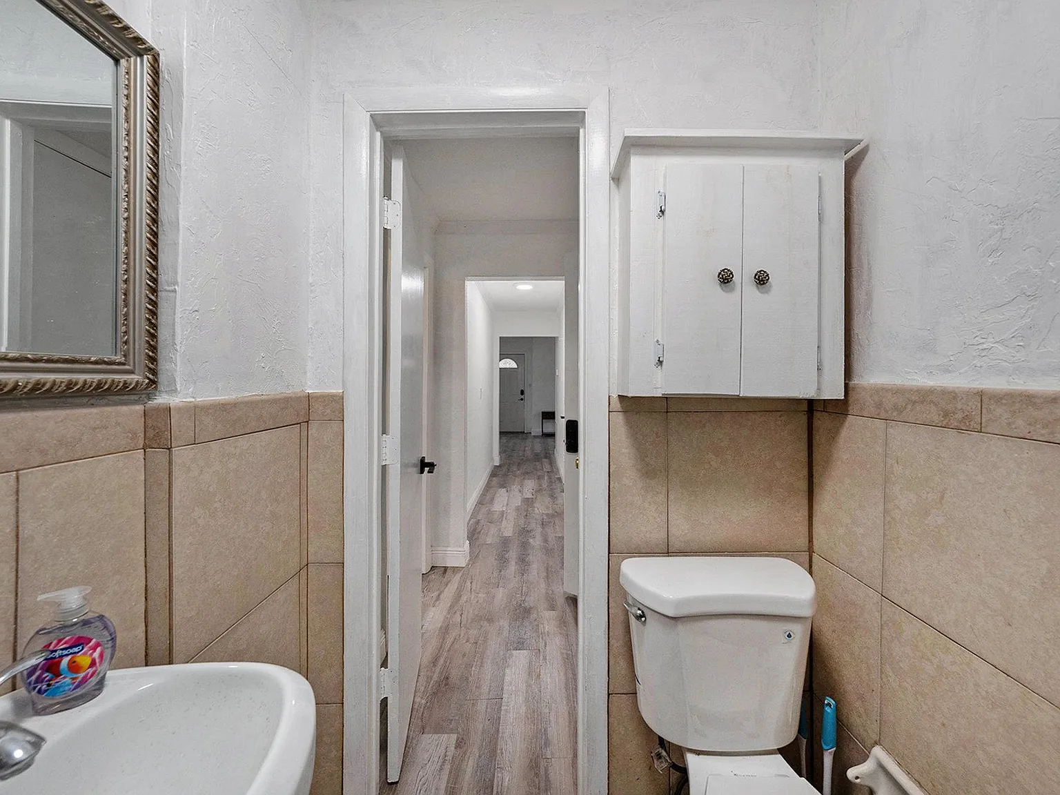4 bed, 2.0 bath, 1300 sqft, $1,139 — Photo 4