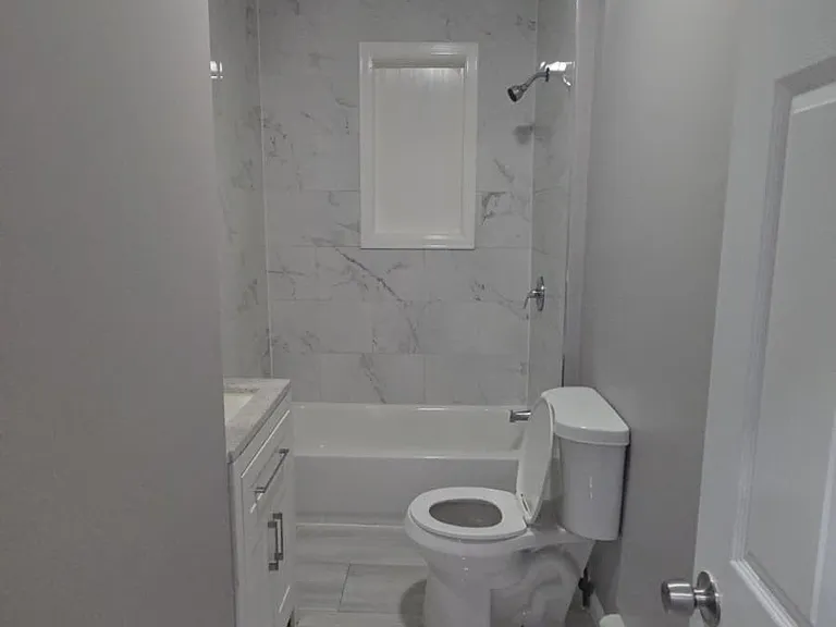 93 Park Ave #2R — Photo 5