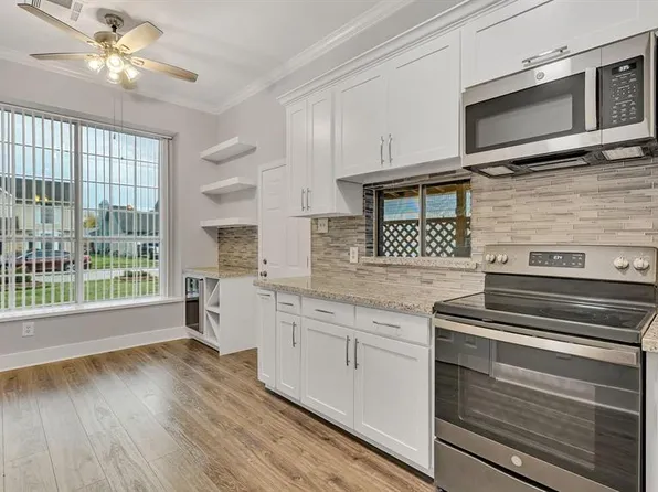 5615 Glenmorin Court, Houston, TX 77049