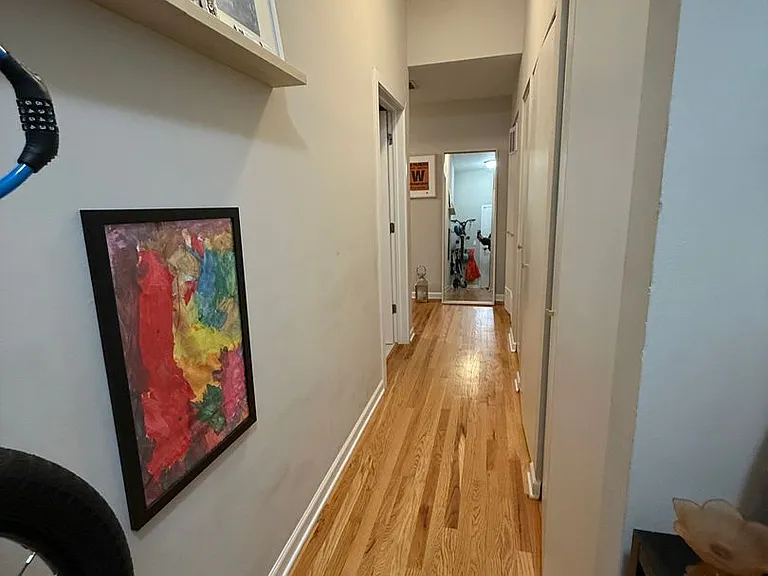 1542 N Damen/2010 W Pierce — Photo 15