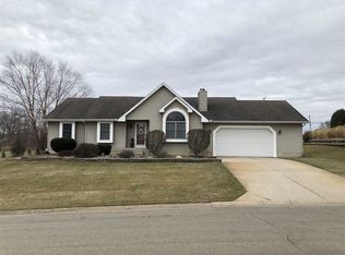 25840 Hunt Trl, South Bend, IN 46628