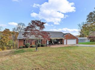 2228 Thomason Ln, Goodview, VA 24095