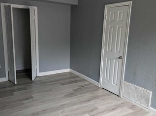 904 N Sherman St APT A, Ennis, TX 75119