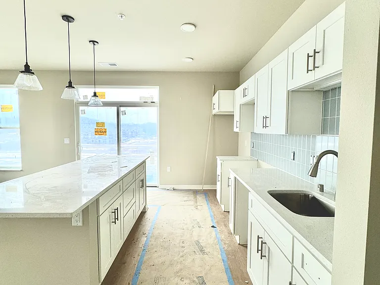 2692 Botanical Dr — Photo 4