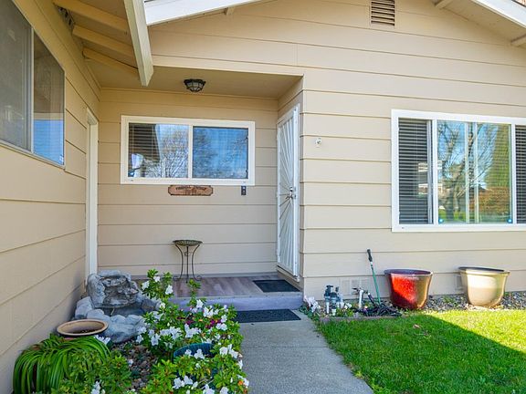 5th image of 1206 Ricky Court