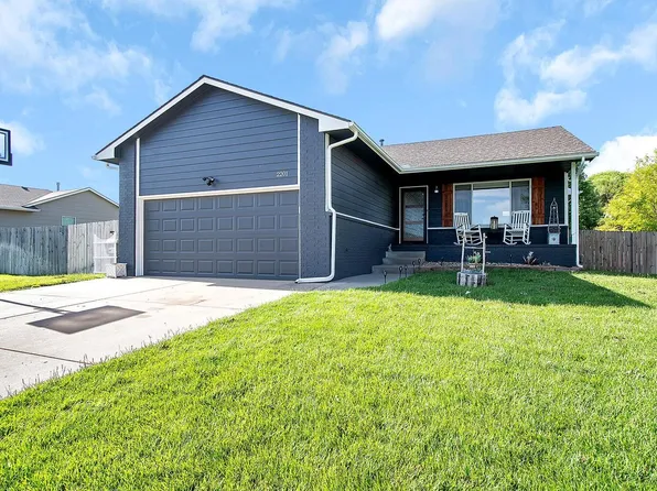 2201 E Spring Hill Dr, Goddard, KS 67052