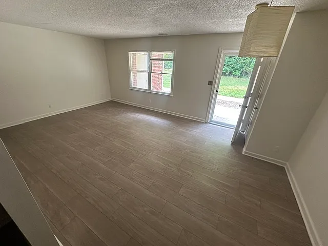 386 Seminole Trl — Photo 5
