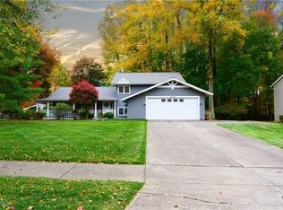 13300 N Partridge Dr, Valley View, OH
