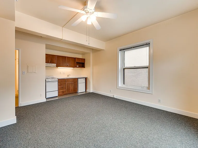 Washington Plaza Apartments — Photo 25