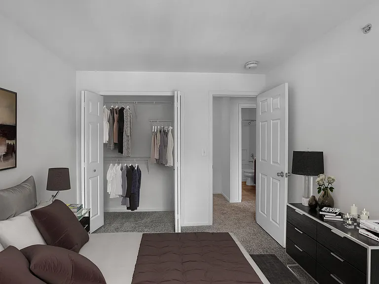 LakePointe Apartments — Photo 57