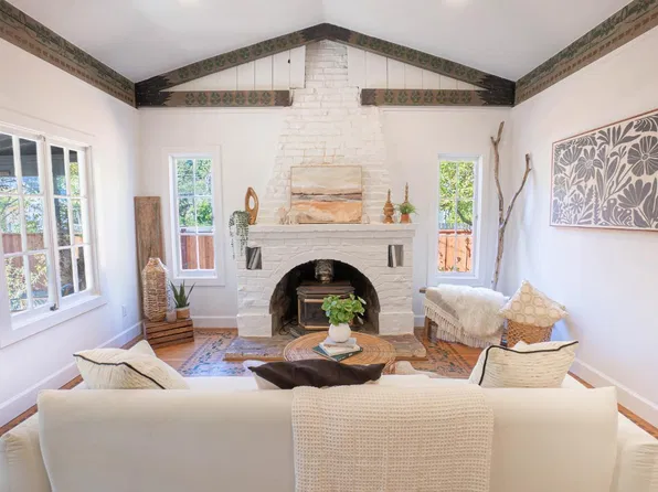 17495 Orchard Avenue, Guerneville, CA 95446