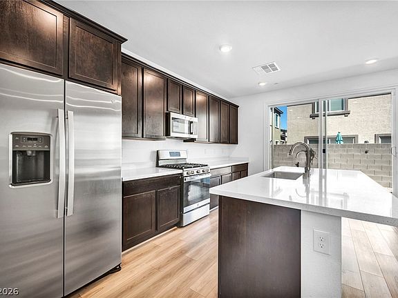 2nd image of 9250 Alden Pointe Ct