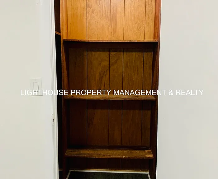 2904 W 8th St — Photo 15