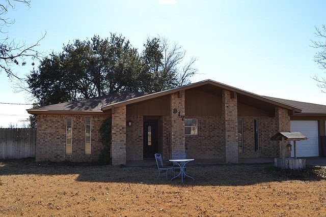 1st image of 917 Cauley Ln