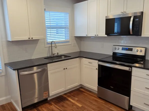 212 Brookside Pkwy, Medford, MA