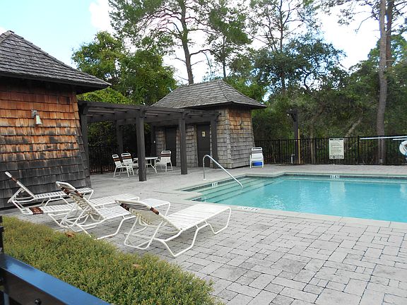 4th image of 3514 Cottage Cove Ln