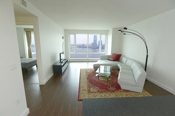 Rented by Battery Park Realty | media 27