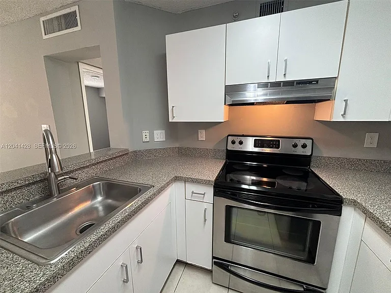 761 N Pine Island Rd #203 — Photo 12