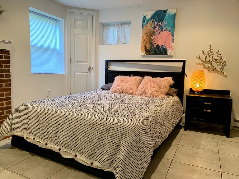 440 21st St NE #1 — Photo 9