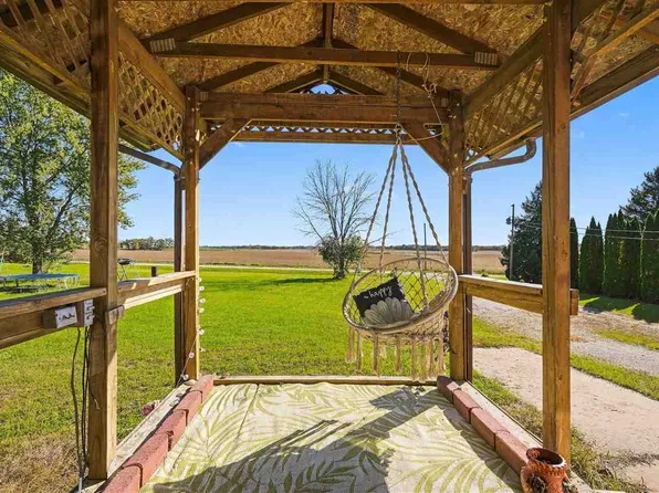 12039 Wright Rd, La Porte City, IA 50651