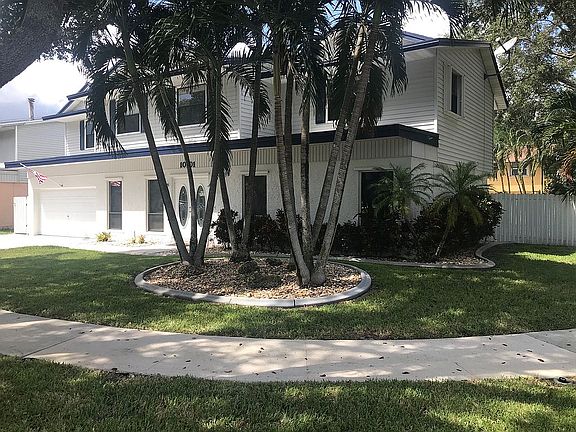 Exterior corner yard view