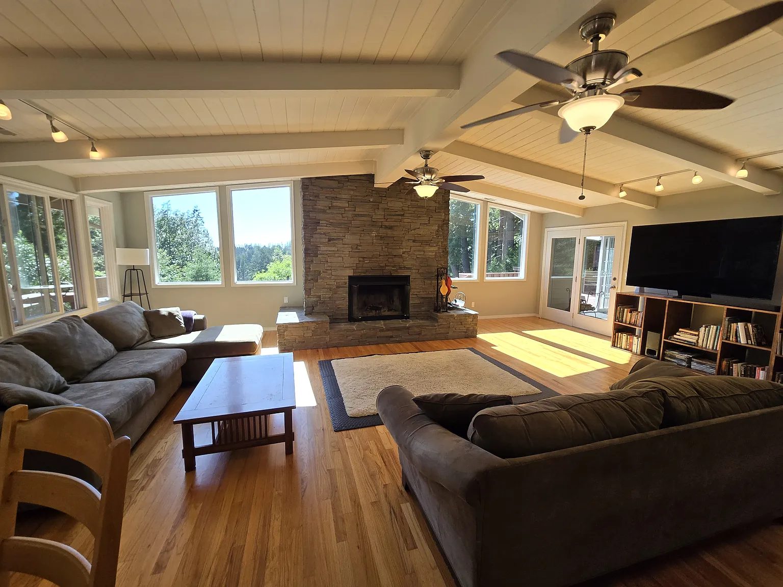 3 bed, 3078 sqft, $6,000 — Photo 2