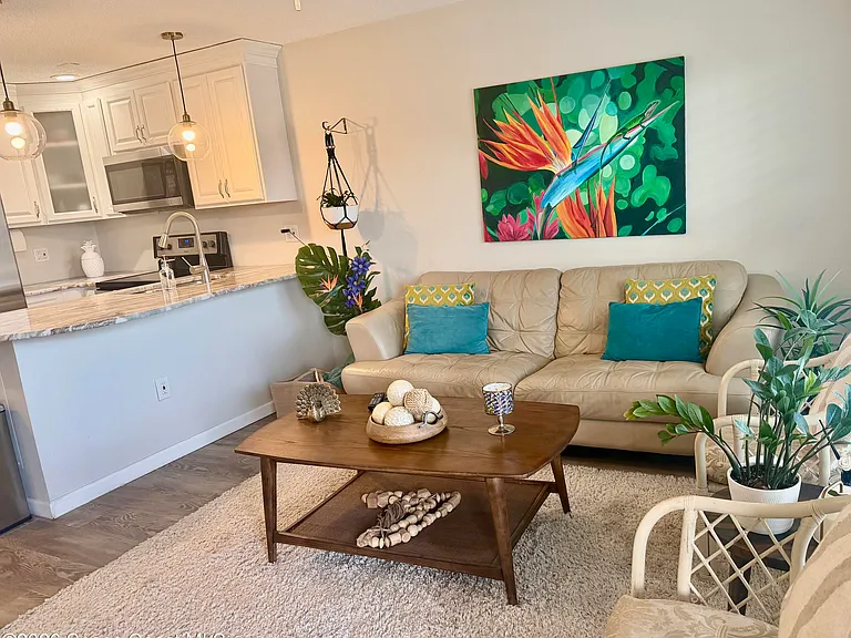 300 Monroe Ave #21 — Photo 7