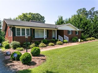 125 Oakland Dr, Elkin, NC 28621