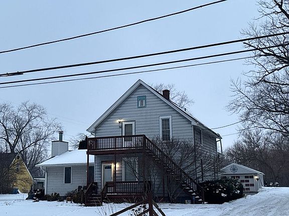 2nd image of 1646 Main St