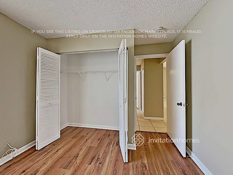 1380 Presidio Dr — Photo 11