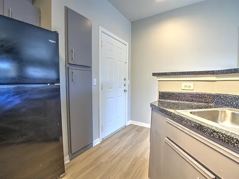 2320 Gracy Farms Ln #1323 — Photo 5