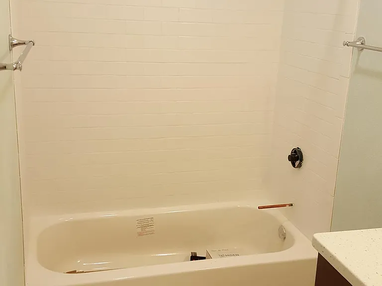 2045 E Washington Ave #3 — Photo 3