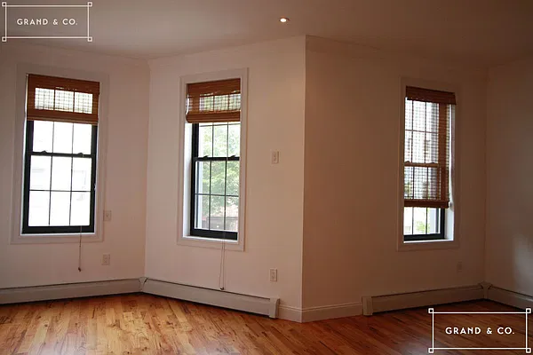 Rented by Grand & Co. | media 7