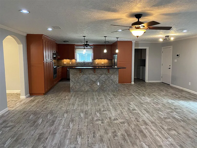9614 Greenwillow St — Photo 23