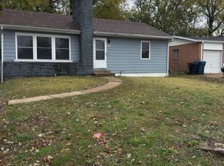 5998 Bermuda Dr, Saint Louis, MO 63135