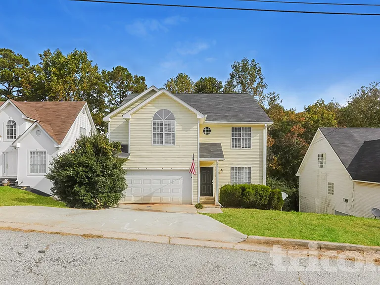 6260 Phillips Lake Way — Photo 1